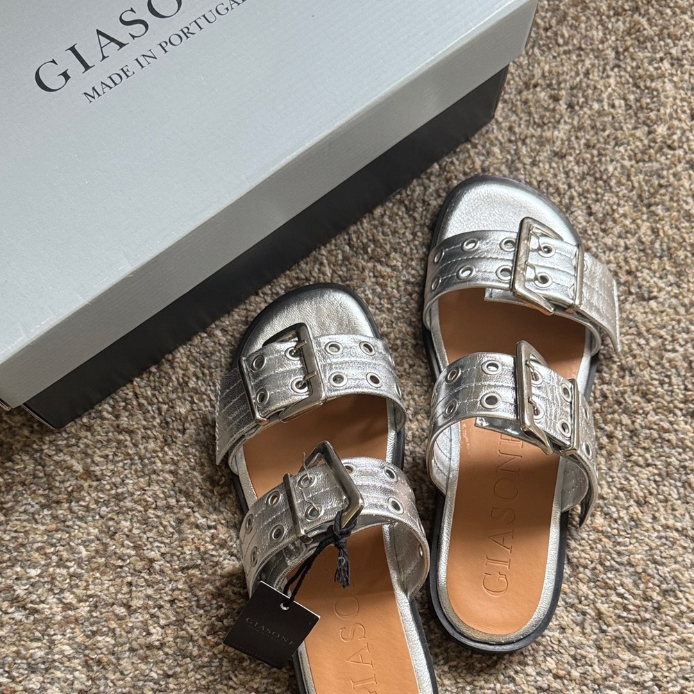 NWT Giasone Portuguese Silver Buckle Sandals